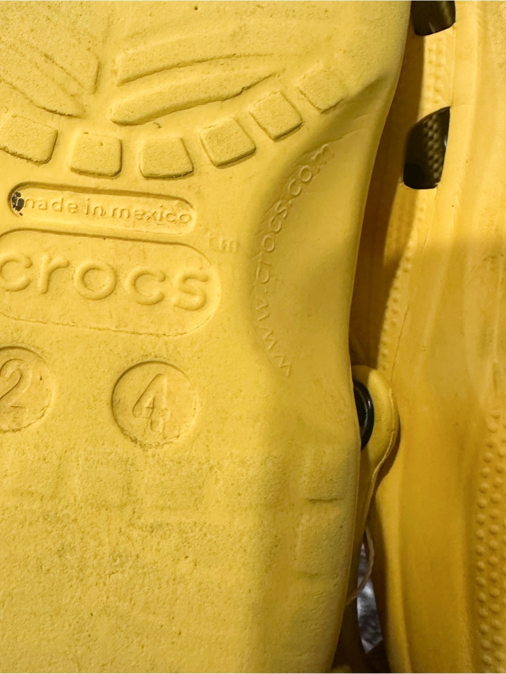 Crocs Kids J2 Classic Clog Yellow Big Kids Shoe Charms Casual Slip On - Picture 9 of 10